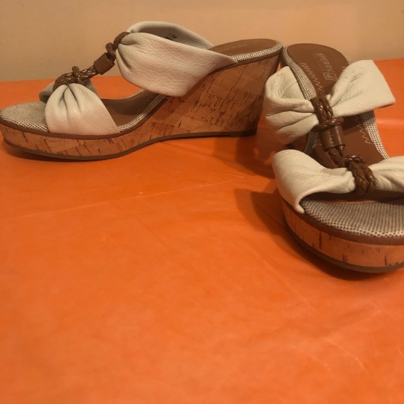 Sperry Topsider Wedges- Size 7 1/2 - Picture 3 of 3